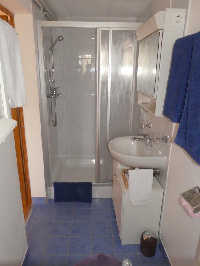 Au Bonheur Des Iris Bed & Breakfast Rolle Luaran gambar